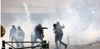 Clashes, arson and arrests in Brussels: 30,000 people took to the streets to protest Demonstrators during clashes in Brussels on 9 October 2026, against the backdrop of a nationwide strike against budget cuts.