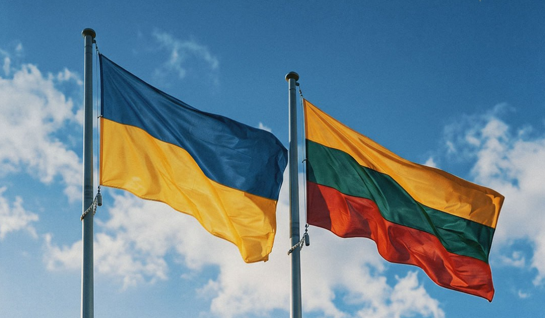 The flags of Ukraine and Lithuania are flying from the flagpoles