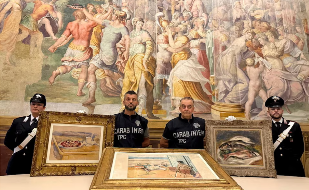 Stolen paintings Four Italian Carabinieri are displaying three framed works of art in decorative frames