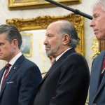 Трамп шукає покупців для дизеля РФ: бізнес побоюється санкцій