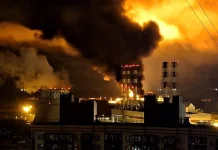 Дрони вдарили по великому нафтовому терміналу у Санкт-Петербурзі Пожежа на території Петербурзького нафтового термінала