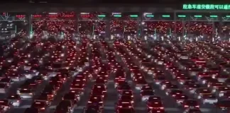 Гігантський затор на автомагістралі в Китаї під час «Золотого тижня»
