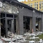 Російська ракета зруйнувала частину магазину Rozetka у Києві