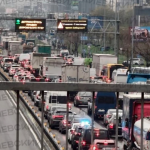 Traffic jams have brought Kyiv to a standstill due to traffic restrictions on the South Bridge