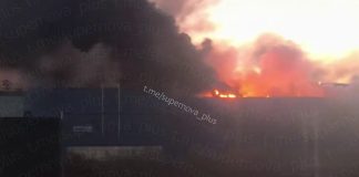 У Росії після нічної атаки зупинився найбільший дата-центр «Яндекса» Масштабна пожежа та густий дим на промисловому майданчику в Сасово Рязанської області після нічної атаки дронів.