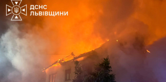 Fire at a residential building in the village of Murovane in the Lviv region