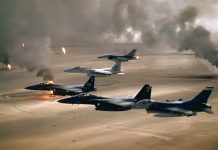 The US is ready to launch a large-scale attack on Iran within 96 hours American F-15 and F-16 fighter jets fly over the desert