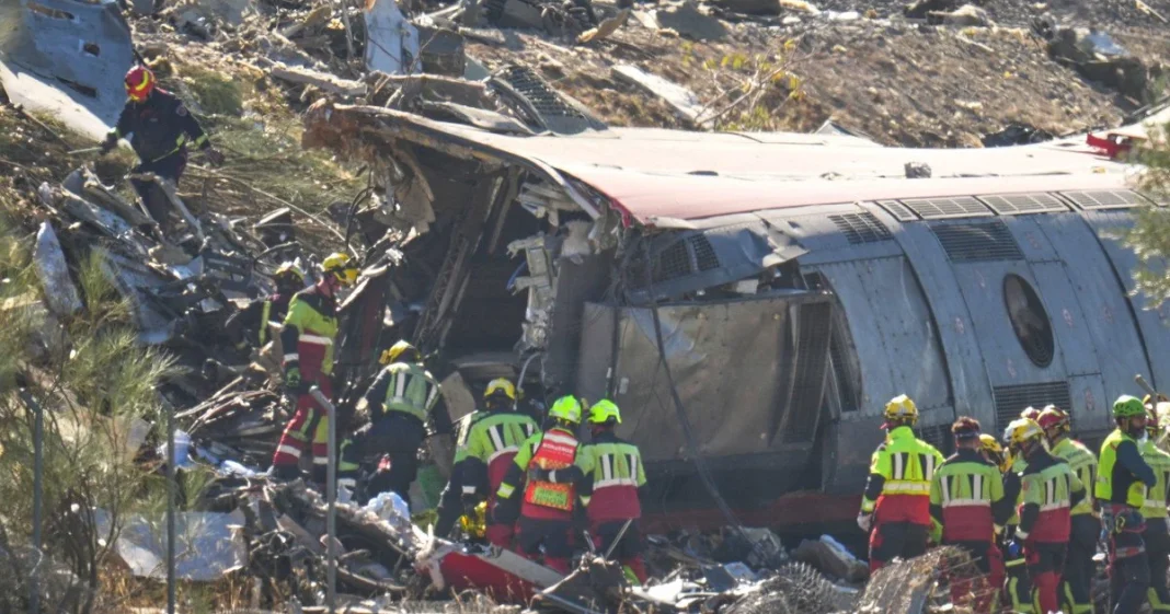 Two high-speed trains collided near Toledo in Spain. 64 people were killed and a further 80 were injured. What is known about the causes of the accident?. Train crash in Spain: 64 dead and 80 injured