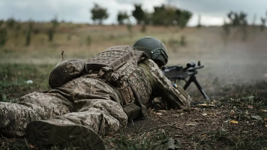 acfa26ba6fbf3d70 Військовий ЗСУ на позиції