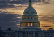 Сенатори США звинуватили Трампа у зраді України