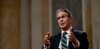 Europe pays Russia more than Ukraine, says US minister US Finance Minister Scott Bessent has criticised Europe over Donald Trump’s diesel deal with Russia