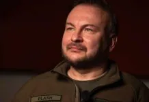 Сергій Бескрестнов із позивним Флеш під час інтерв'ю