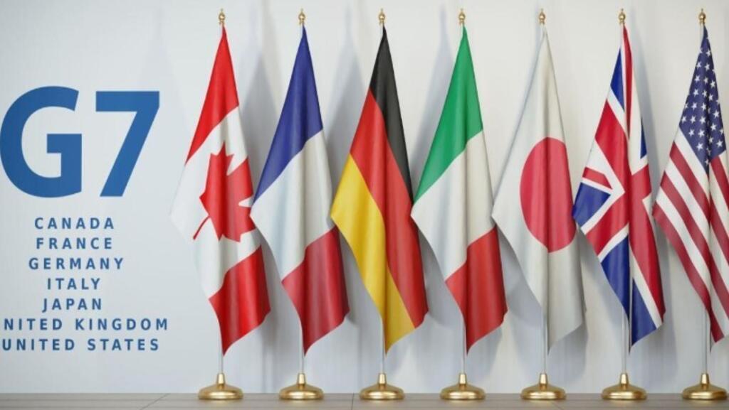 The G7 is releasing 100 million barrels onto the market, but will not lift sanctions against Russia The G7 will release 100 million barrels and maintain sanctions against Russia