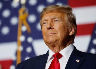 Трамп подякував Росії за дизель, поки її ракети атакують Київ Президент США Дональд Трамп подякував Росії за дизель