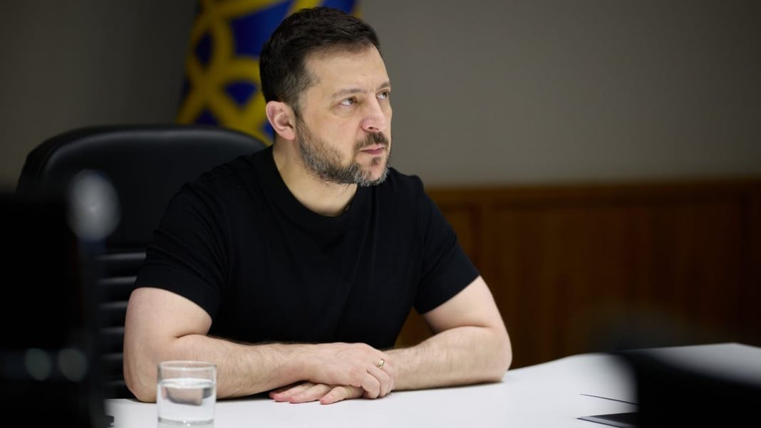 n7rkm2---c16x9x50px50p--892c6d1d0d782185653848d467c7bc2c The President of Ukraine, Volodymyr Zelenskyy, during a working meeting at the Office of the President
