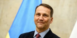 Poland’s Foreign Minister, Radosław Sikorski, has criticised Elon Musk over the restrictions placed on Starlink for the Ukrainian military.
