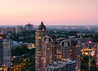 У Києві +66% квартир в оренду, на заході — дефіцит: українці готуються до зими Житлові будинки Києва на тлі зростання пропозиції квартир в оренду