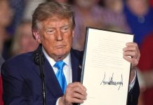 Trump has temporarily relaxed the regulations on diesel emissions in the US Donald Trump shows the signed document
