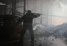 Удар по складах на Київщині: троє постраждалих, під завалами шукають жінку Рятувальник ДСНС гасить пожежу серед зруйнованих складських конструкцій після російської атаки в Бучанському районі Київщини.