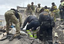 The death toll in Zaporizhzhia has risen to 17 following the Russian strike: three children are among the victims Rescuers from the State Emergency Service, the military and emergency services personnel are carrying out search operations amongst the rubble of a residential building in Zaporizhzhia