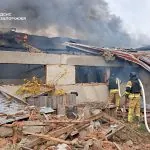 РФ атакувала склади в Запоріжжі: пожежа охопила 400 кв. м