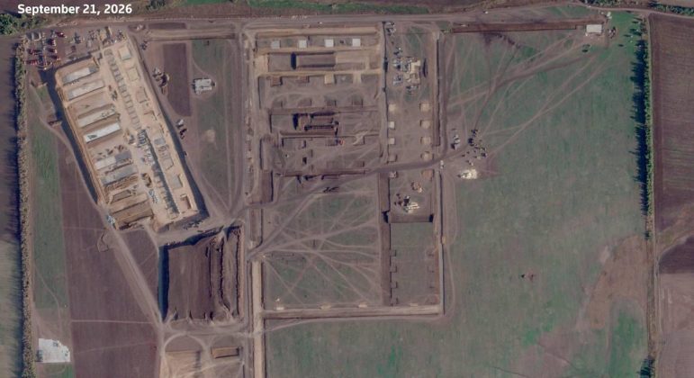 Супутниковий знімок будівництва російської бази реактивних дронів у Ростовській області 21 вересня 2026 року.