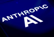 Anthropic повідомила про небажані дії Claude на урядових сайтах США Напис Anthropic AI на екрані