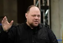 Руслан Стефанчук під час інтерв’ю