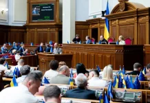 У Києві жінці повернули сумку з мільйоном гривень