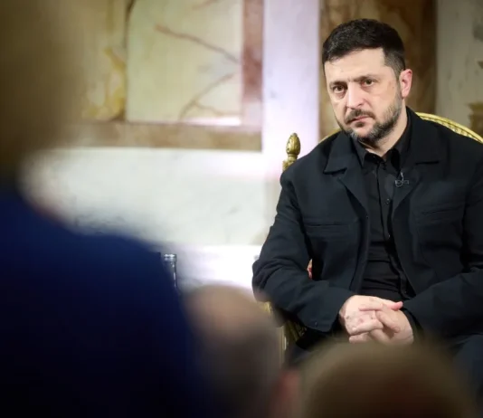 Зеленський готовий балотуватися вдруге за умови виборів під час війни Зеленський піде на другий термін: назвав умову виборів