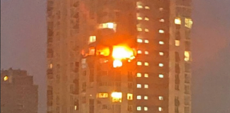 A drone struck the 20th floor of a block of flats in Kyiv: one person has died A fire on the upper floors of a high-rise building during a night-time attack by Russian drones on Kyiv on 21 October 2026.